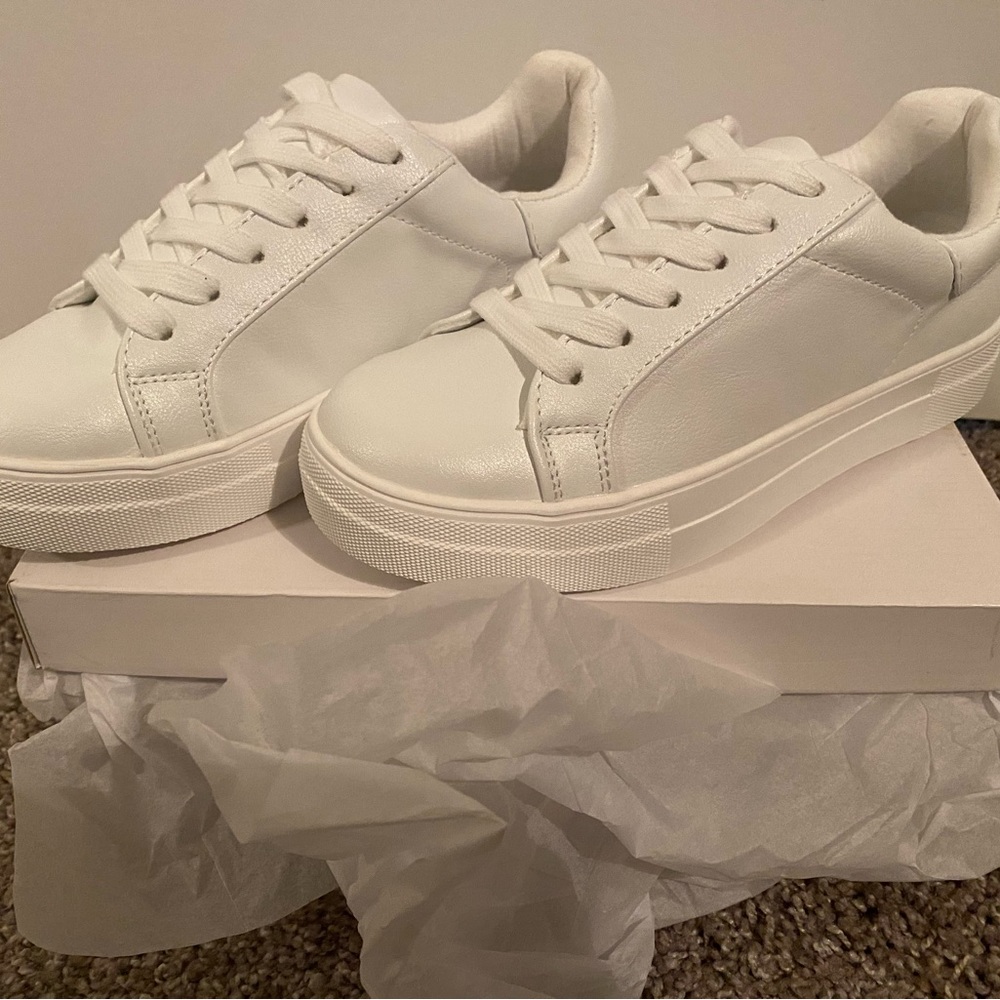 Pink Lily White sneakers